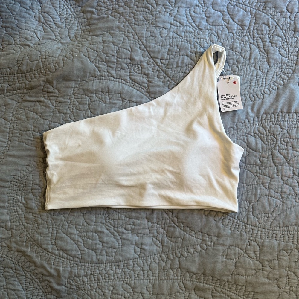 NWT LULULEMON ONE SHOULDER SPORTS BRA